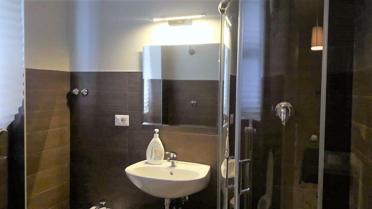 בארי Cavour 124 -Guest-Room- מראה חיצוני תמונה